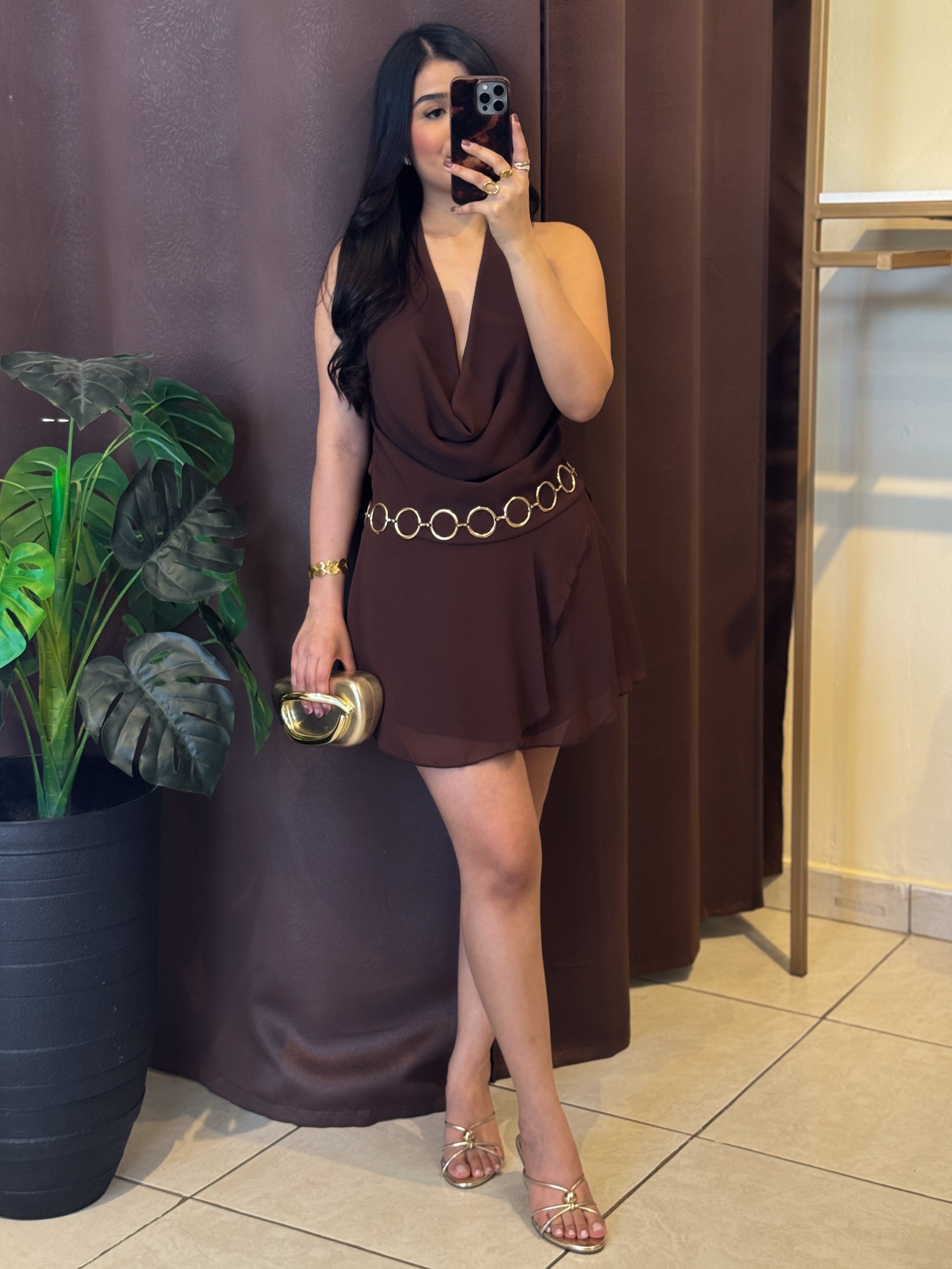 Vestido escote halter marrón