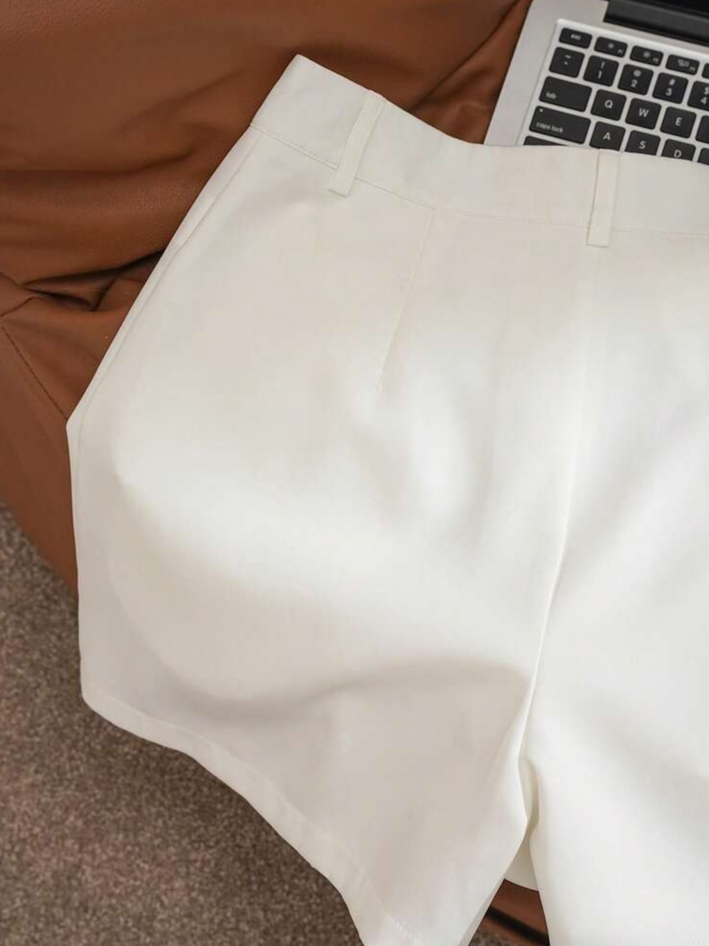 Short de tela blanco