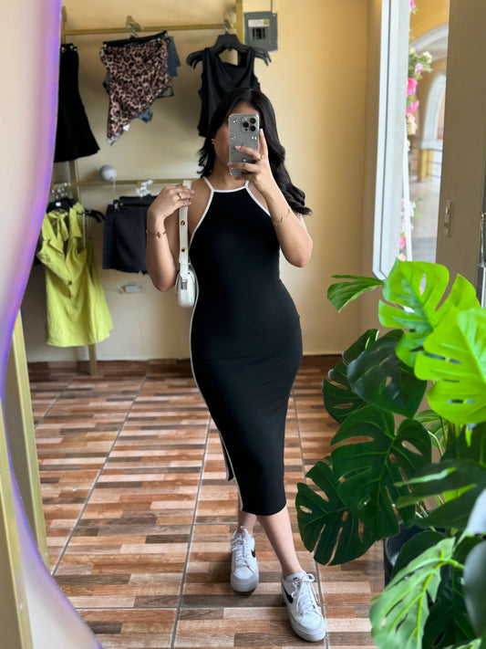 Vestido negro con contorno blanco