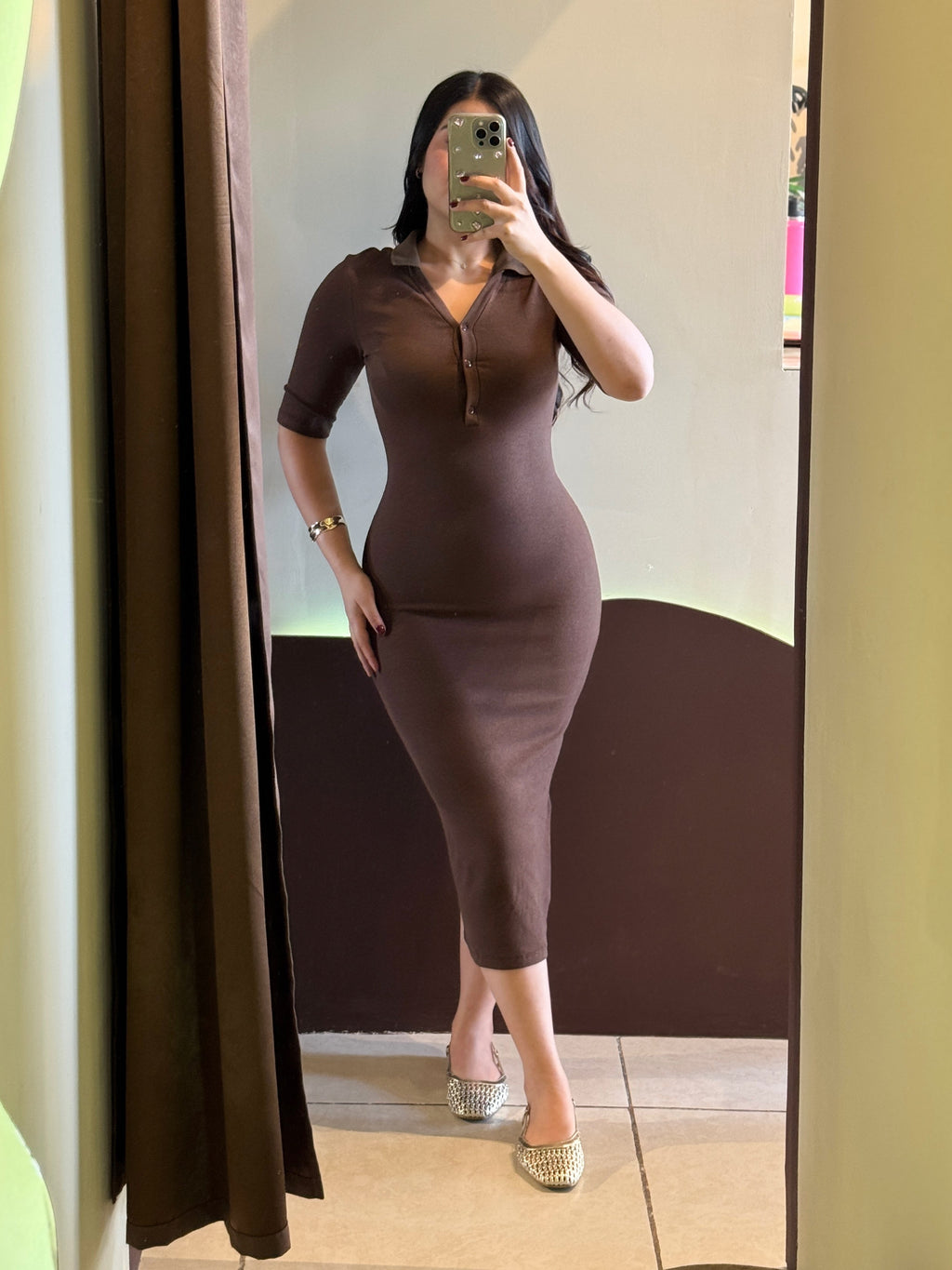 Vestido básico con cuello