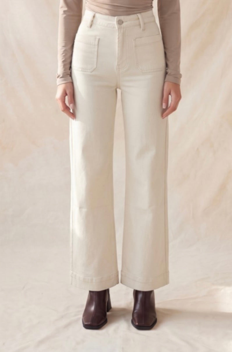 Wide leg front pocket