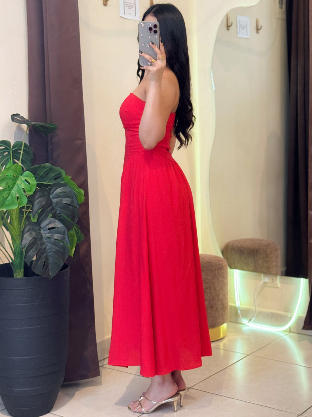 Vestido midi strapless