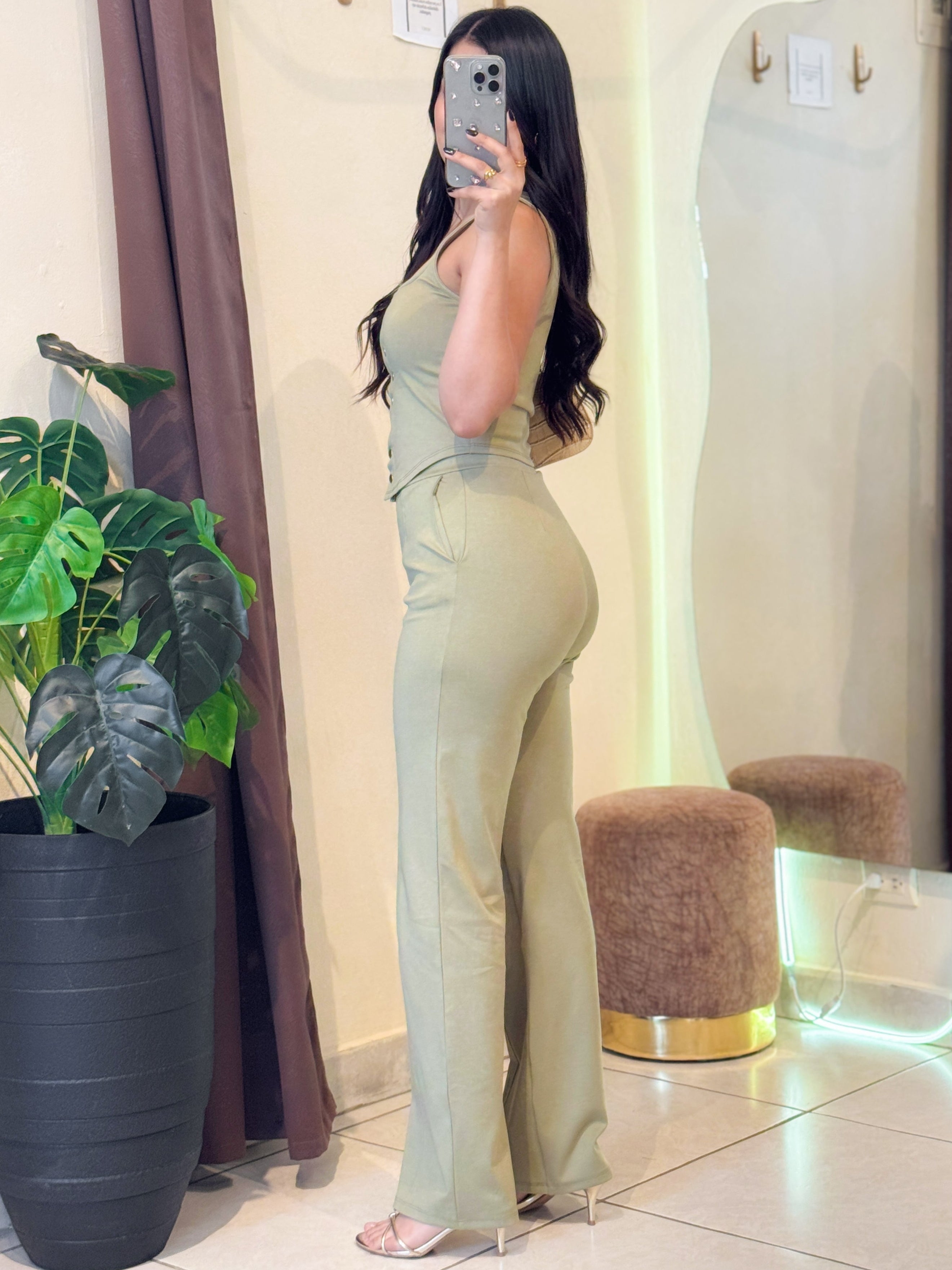 Conjunto vest y pantalón