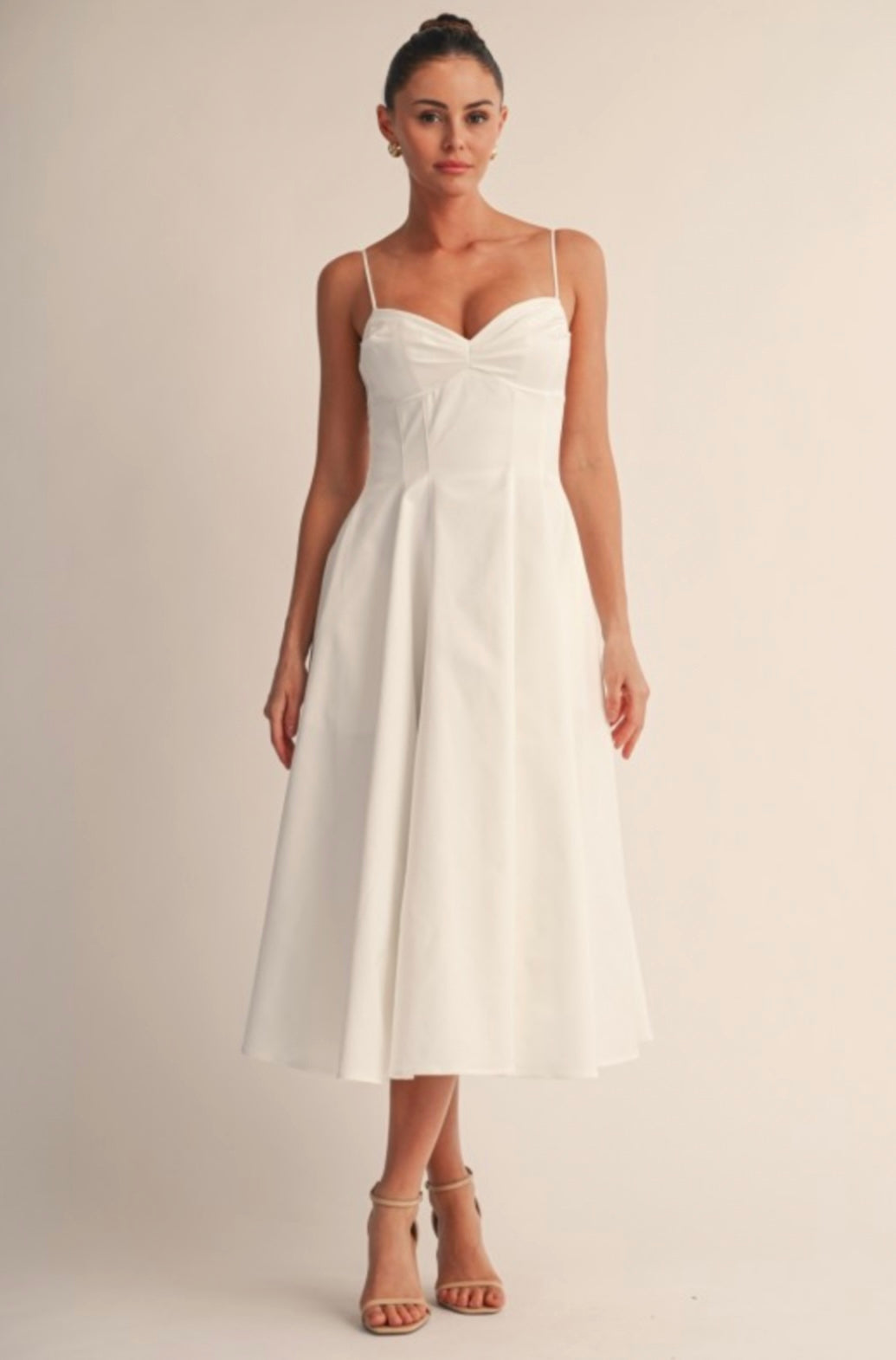 Vestido midi escote corazón