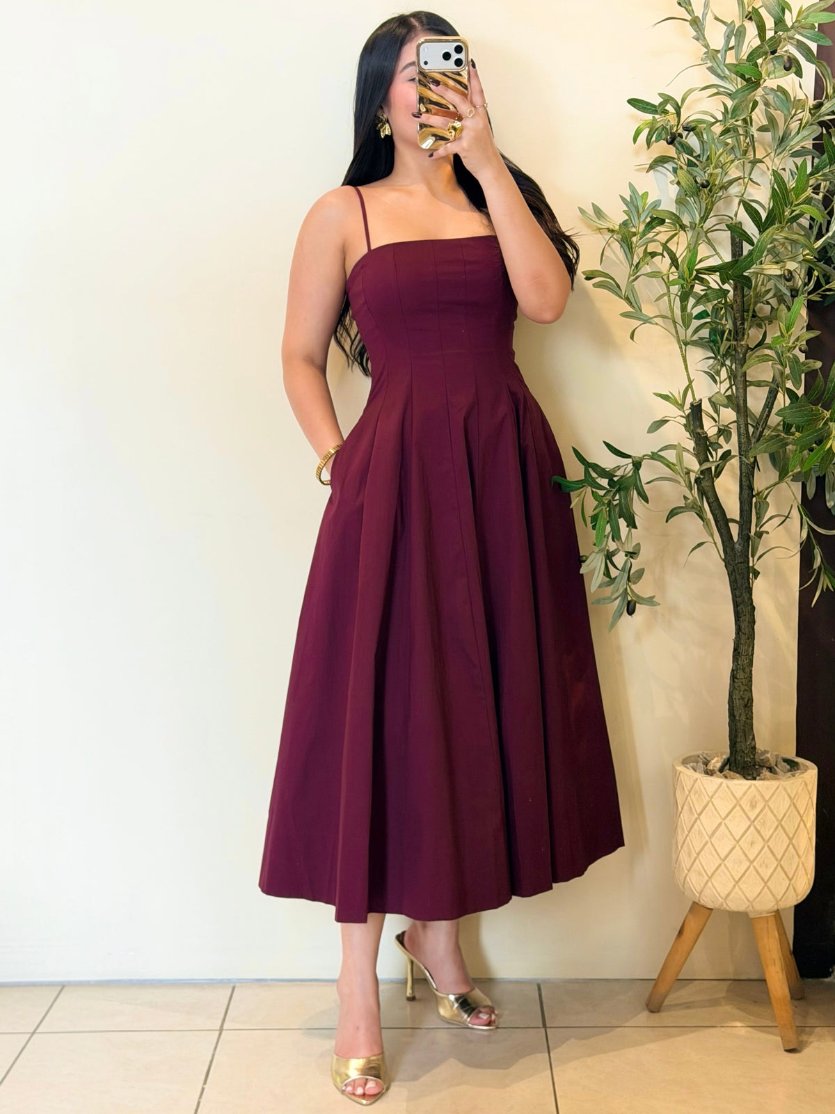 Midi Dress con bolsas a-line