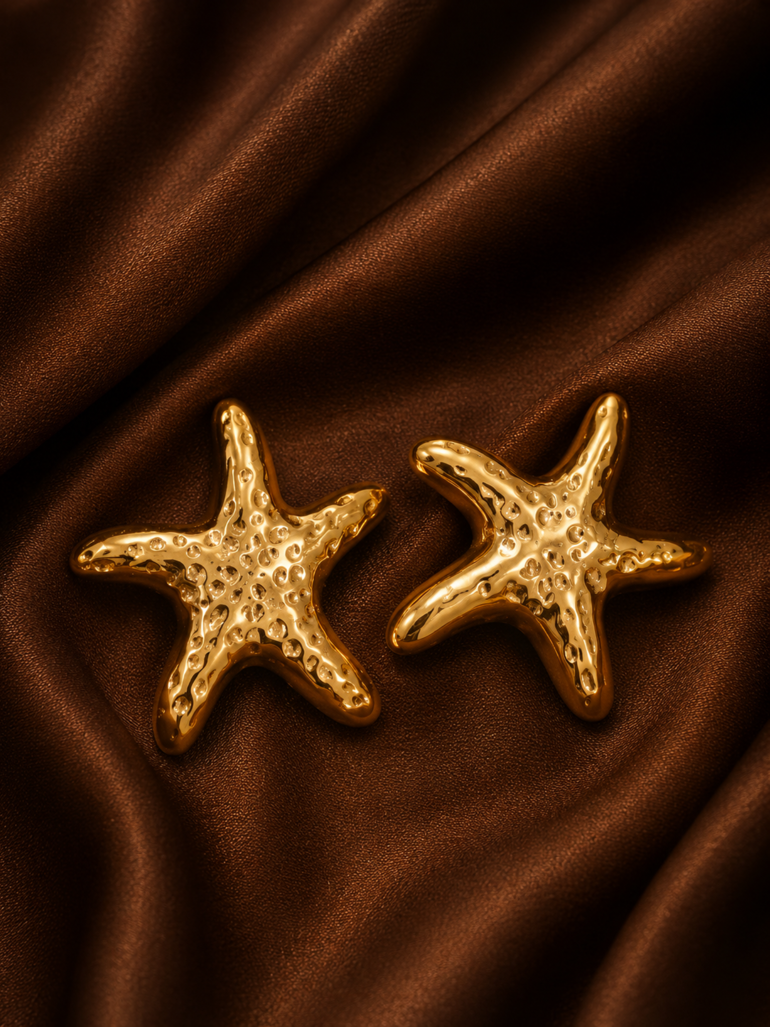 Aretes dorados