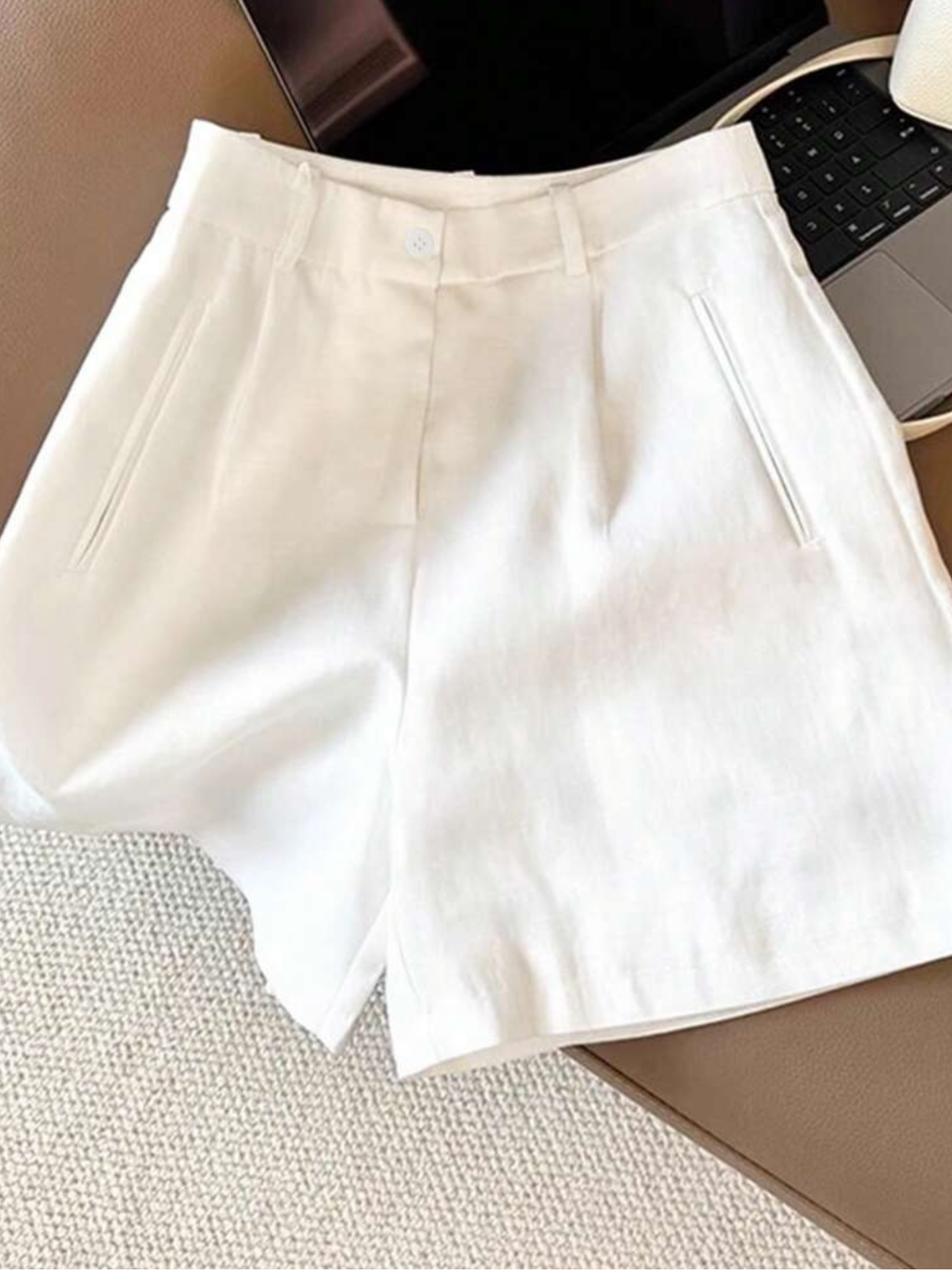 Short de tela blanco