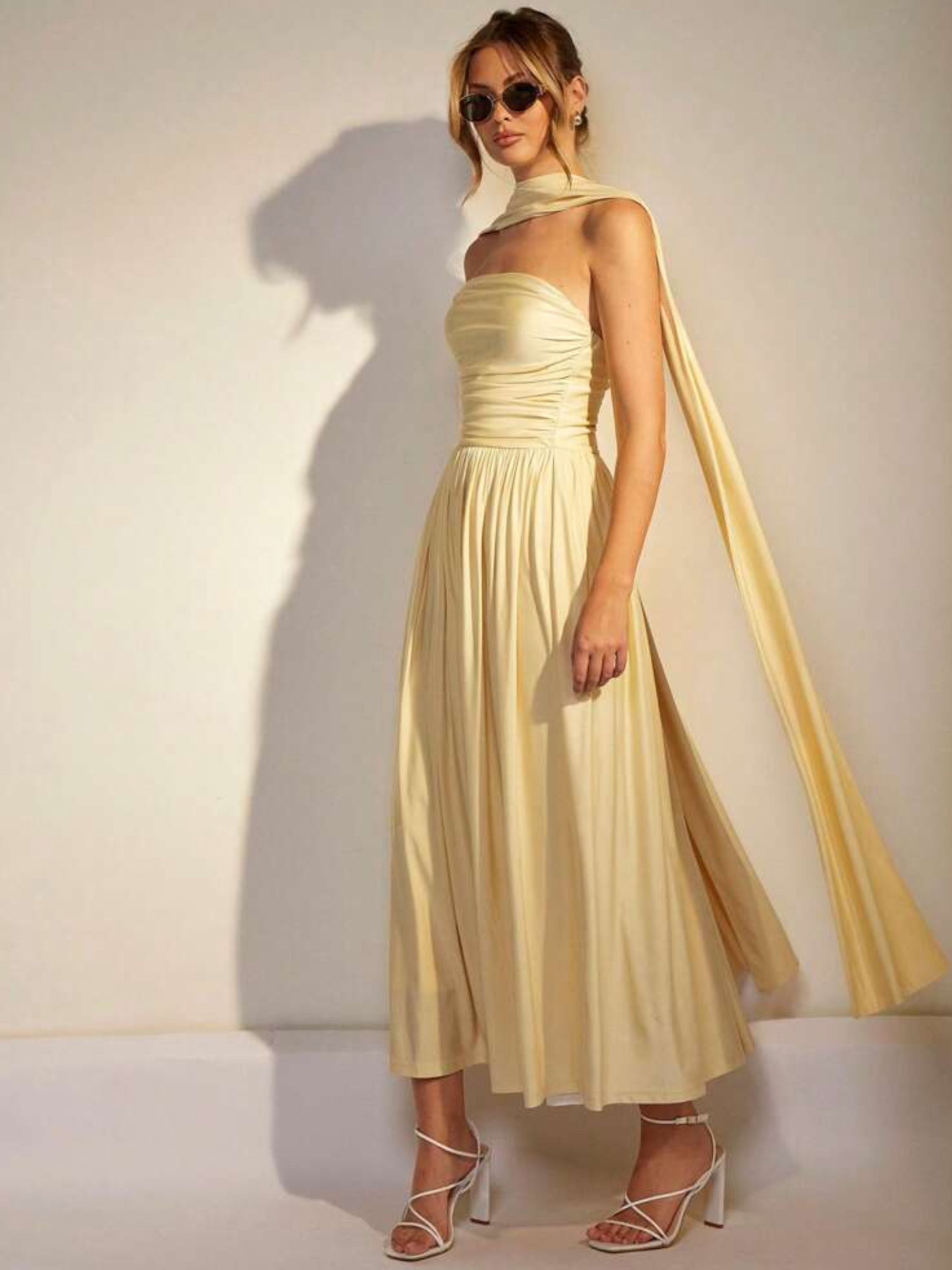 Vestido tubo amarillo midi