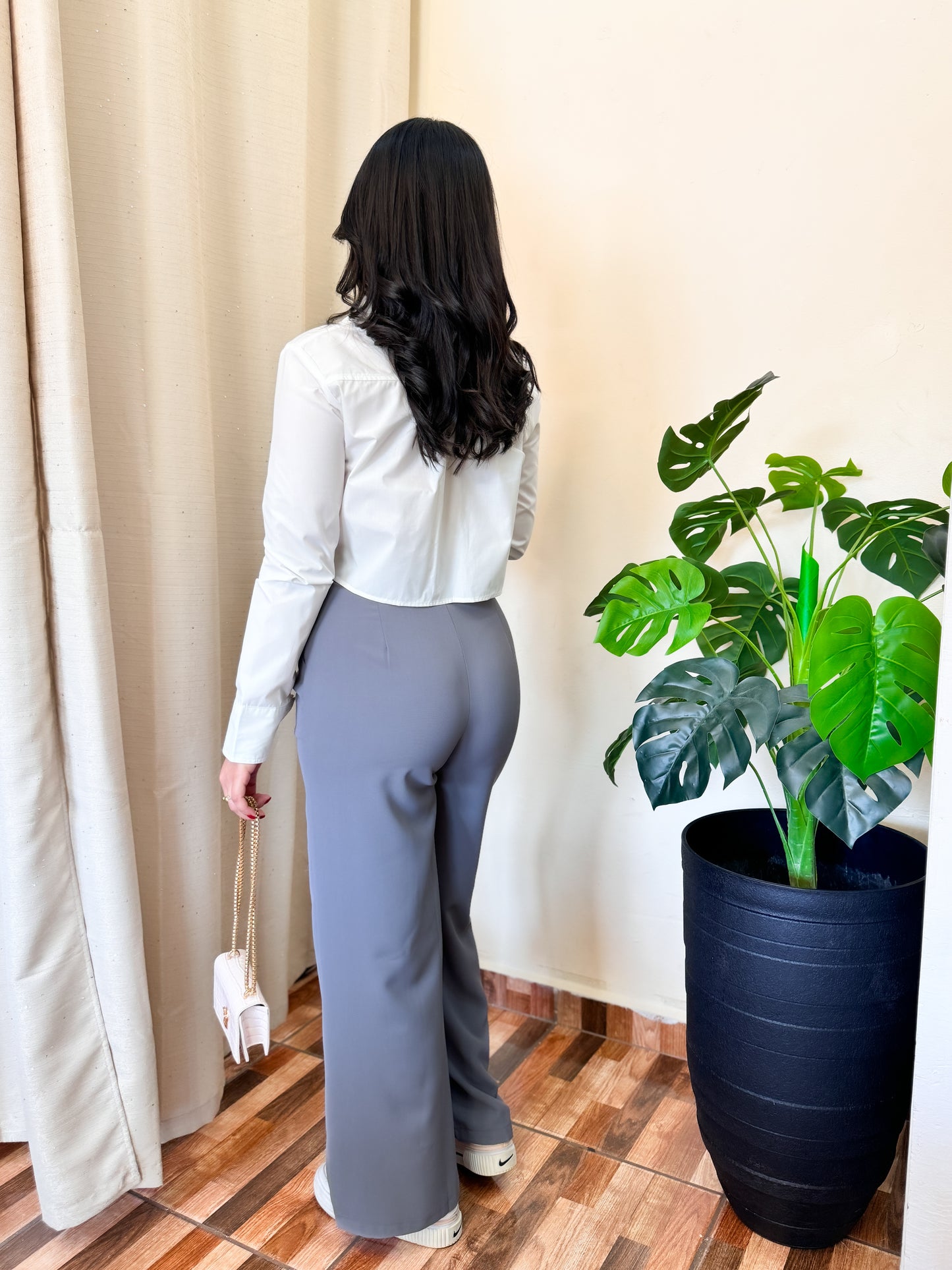 Pantalón gris