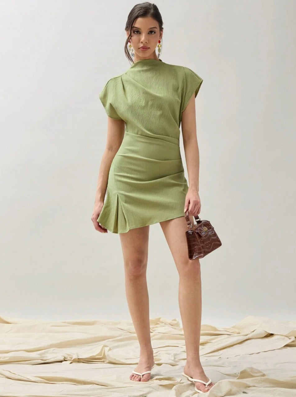 Vestido asimétrico verde