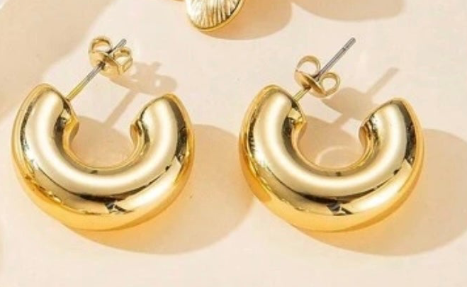 Aretes dorados