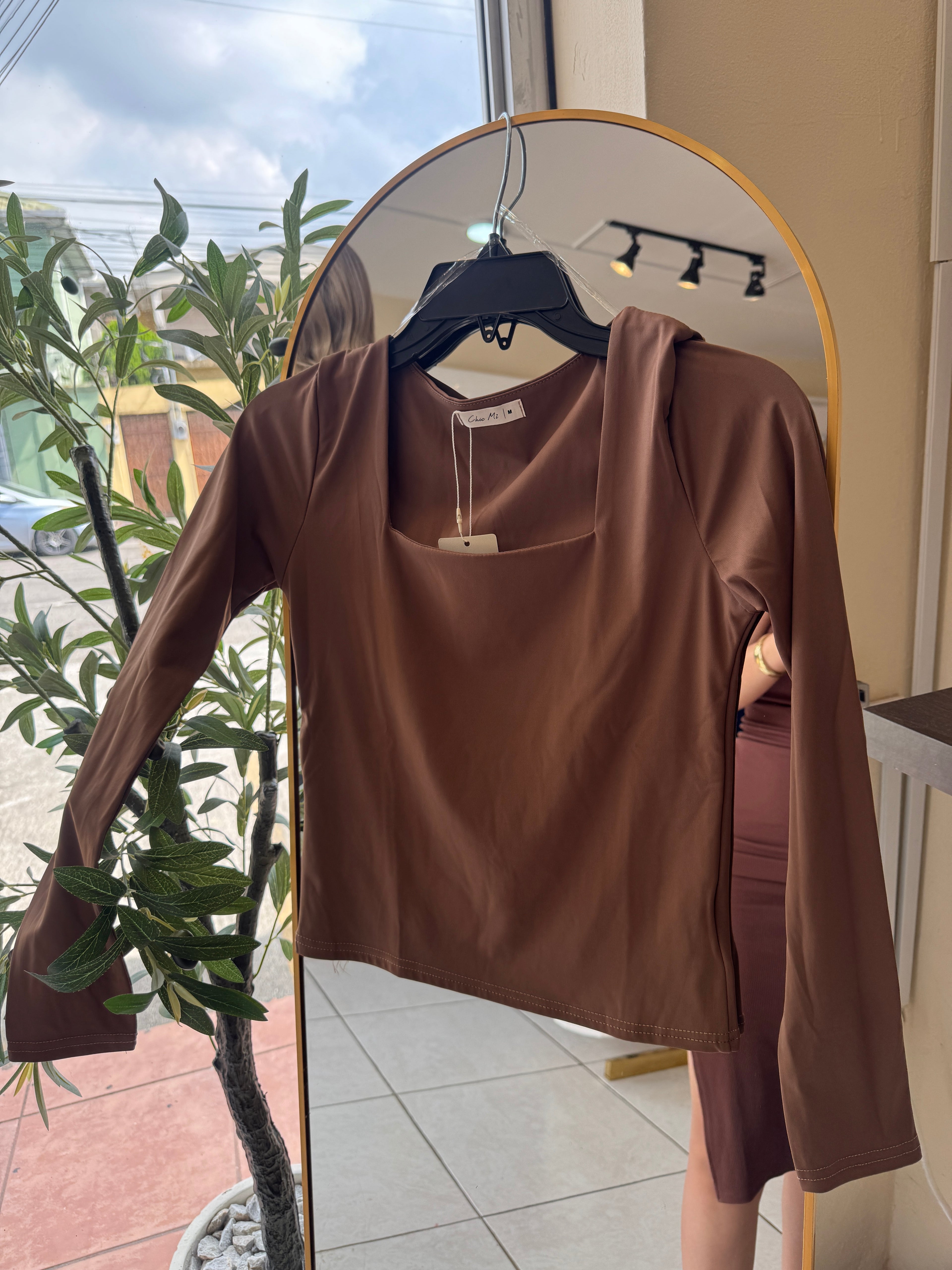 Blusa manga larga básica